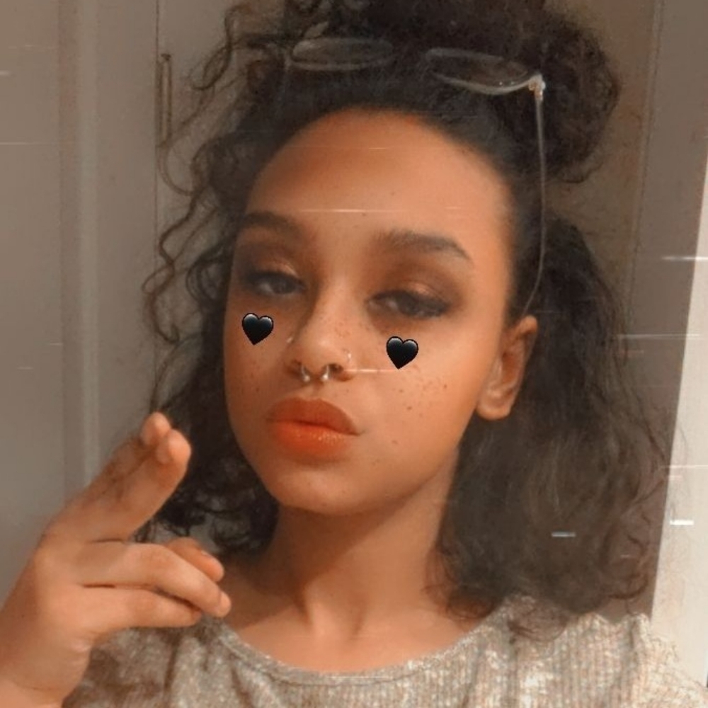 Meet your Posher, Xiomara